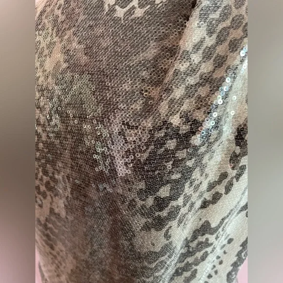 Fun Sequin Snake Print Top - Picture 6 of 9